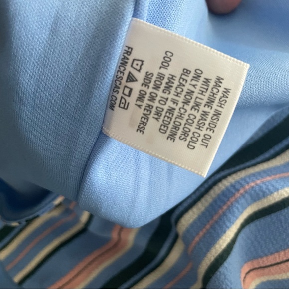 Francesca’s stripe scallop romper - Picture 3 of 4